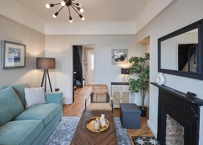 Host & - The Railman's House *