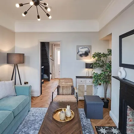 Host & - The Railman's House *